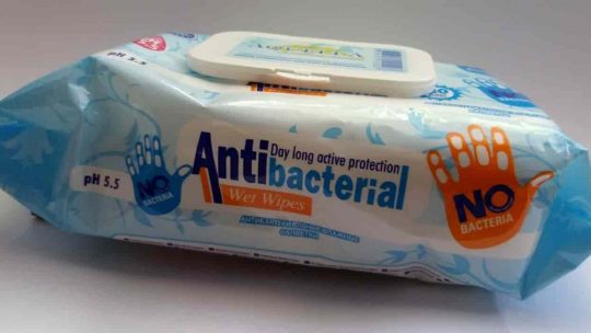 Legyen nálunk mindig az antibakteriális törlőkendő!